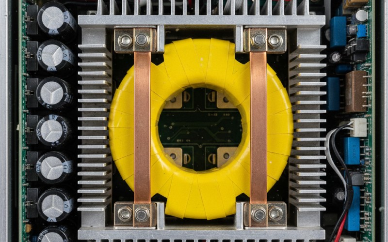 Nanokristallijne kern in een voedingsmodule